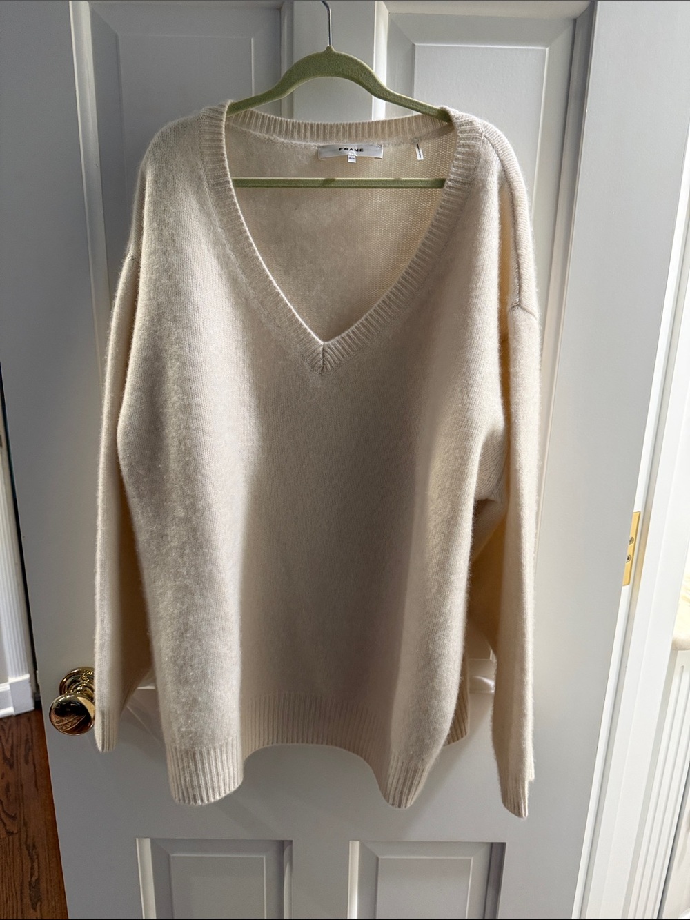 Frame Cream V-Neck Oversized Sweater